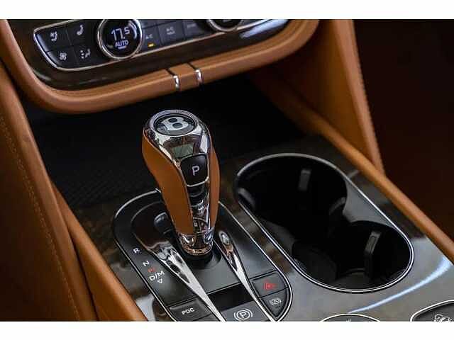 21:Bentley Bentayga V8, SUV, Silver Tempest, Bentley Riyadh