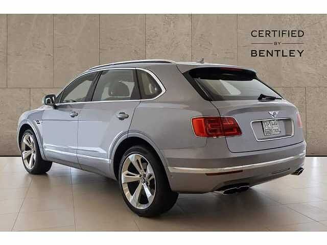 8:Bentley Bentayga V8, SUV, Silver Tempest, Bentley Riyadh