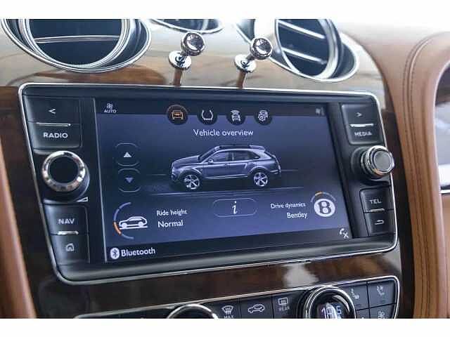 14:Bentley Bentayga V8, SUV, Silver Tempest, Bentley Riyadh