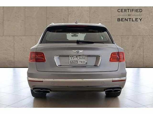 10:Bentley Bentayga V8, SUV, Silver Tempest, Bentley Riyadh